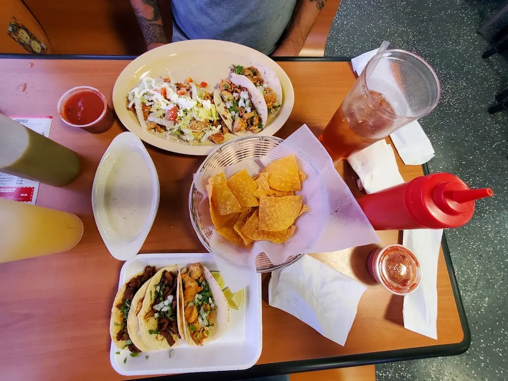 Huaraches Tacos Chips Salsa & Queso